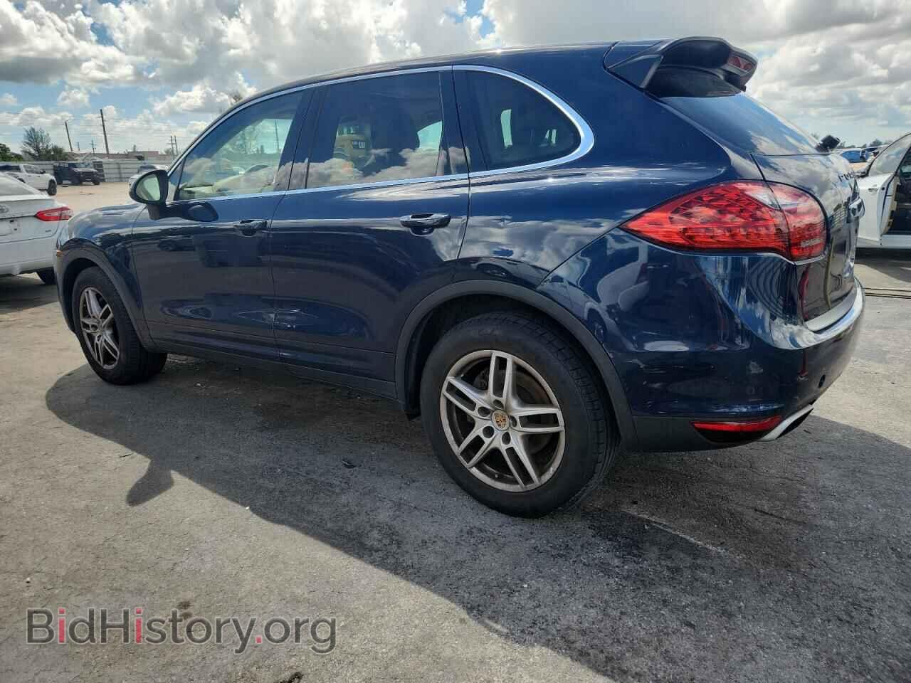 2011 PORSCHE CAYENNE - VIN: WP1AA2A23BLA01169 - Photo 2