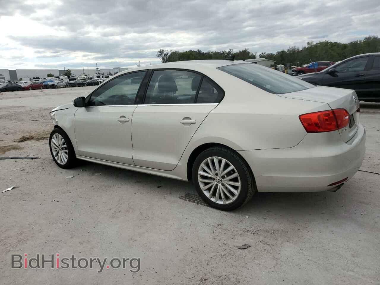 2011 VOLKSWAGEN JETTA - VIN: 3VWLZ7AJ2BM364193 - Фото 2