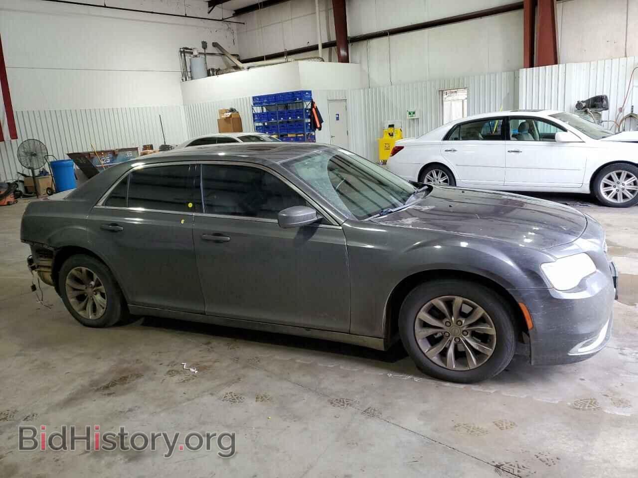 2015 CHRYSLER 300 - VIN: 2C3CCAAG7FH791819 - Фото 4