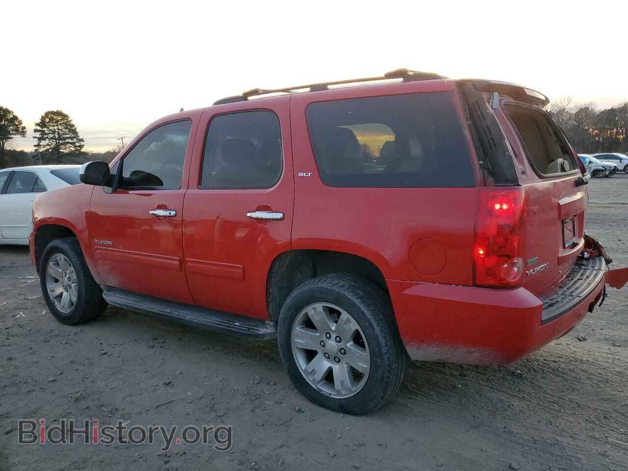 2011 GMC YUKON - VIN: 1GKS1CE07BR193671 - Фото 2