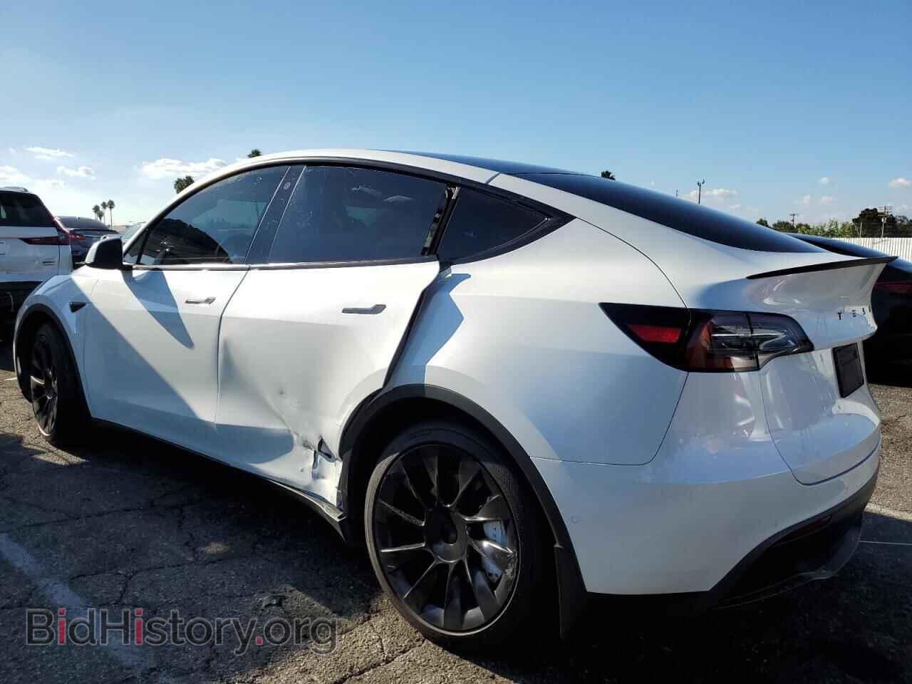 2022 TESLA MODEL Y - VIN: 7SAYGDEE7NF402622 - Фото 2
