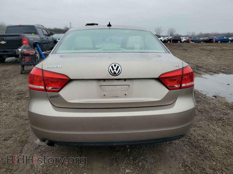 2015 Volkswagen PASSAT (VIN 1VWAT7A37FC081967) — фото 6 из 12