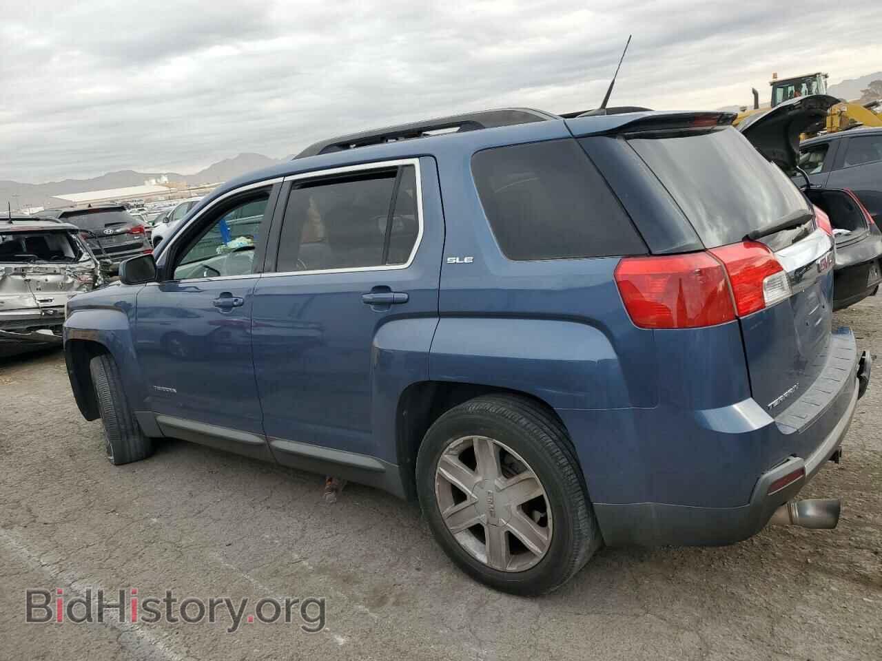 2011 GMC TERRAIN - VIN: 2CTFLTE53B6273584 - Photo 2