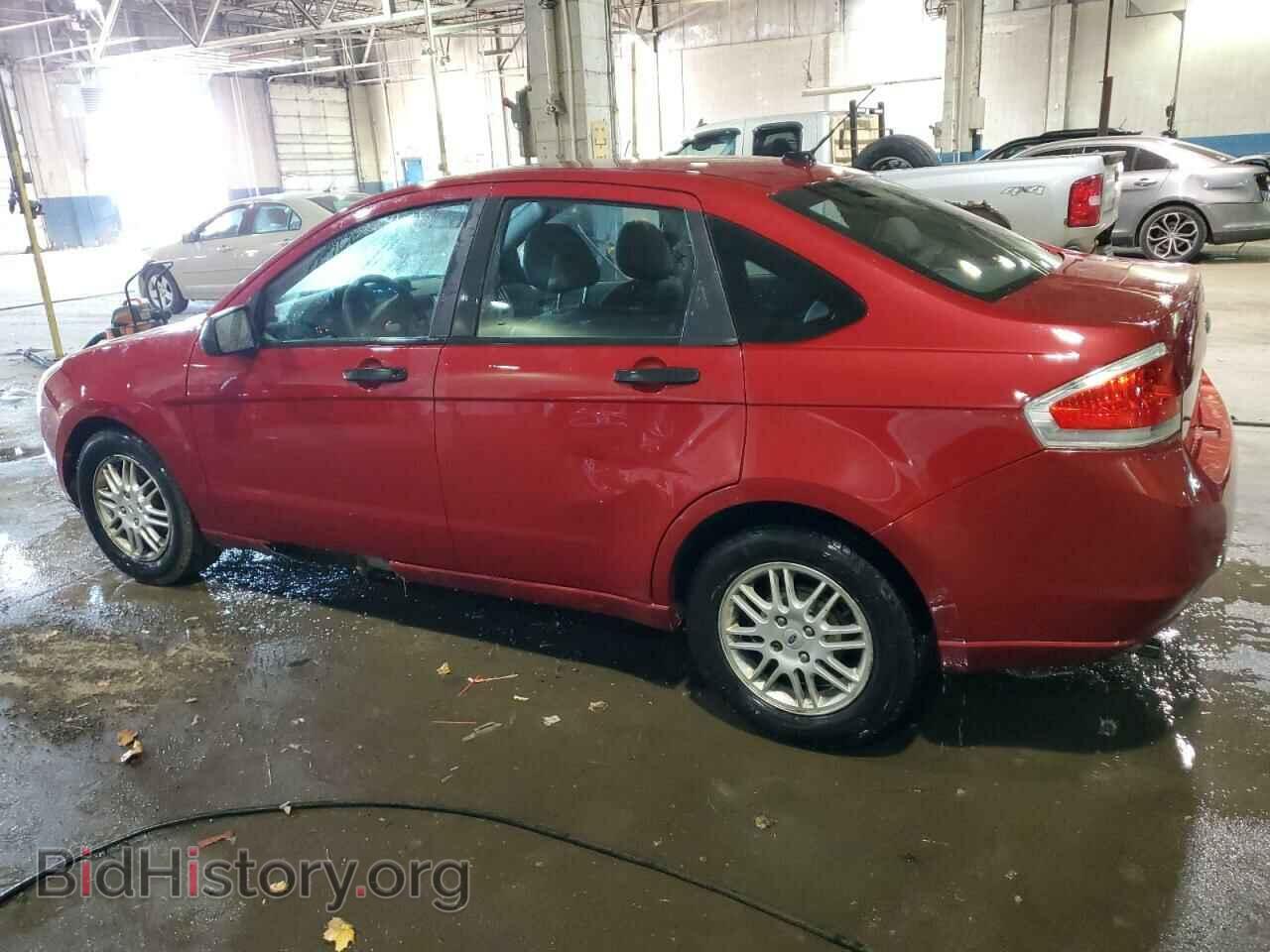 2010 FORD FOCUS - VIN: 1FAHP3FNXAW129807 - Фото 2
