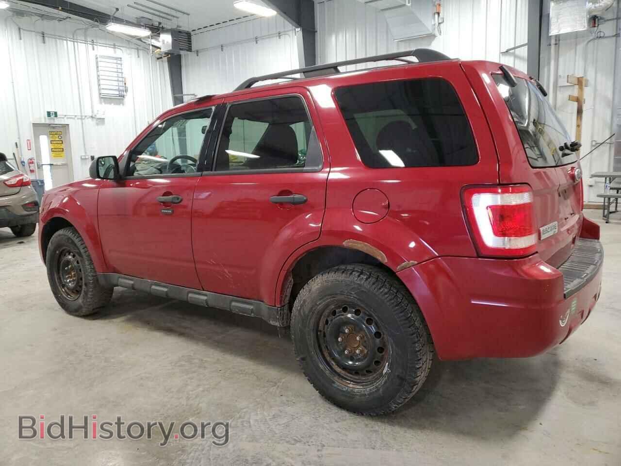 2011 FORD ESCAPE - VIN: 1FMCU0D76BKB93637 - Фото 2