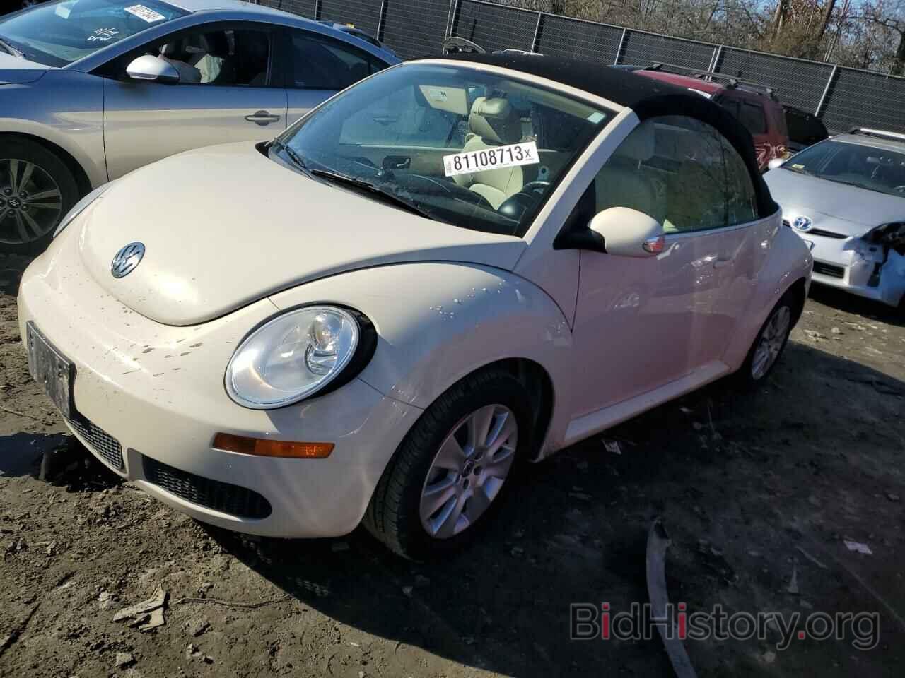 Photo 3VWRG3AL1AM007919 - VOLKSWAGEN BEETLE 2010