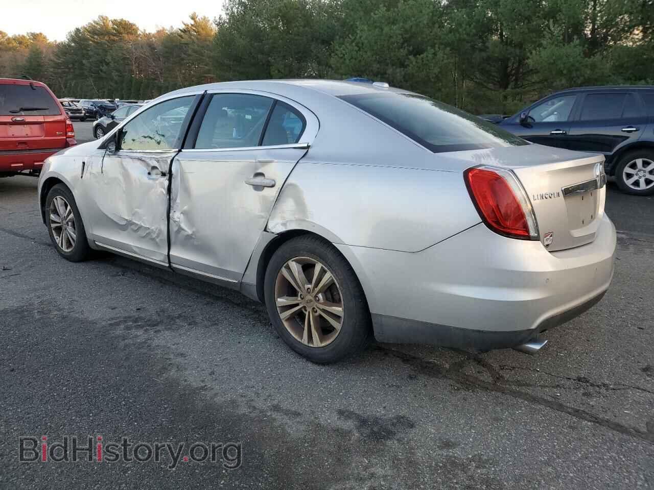 2009 LINCOLN MKS - VIN: 1LNHM93R89G625543 - Фото 2