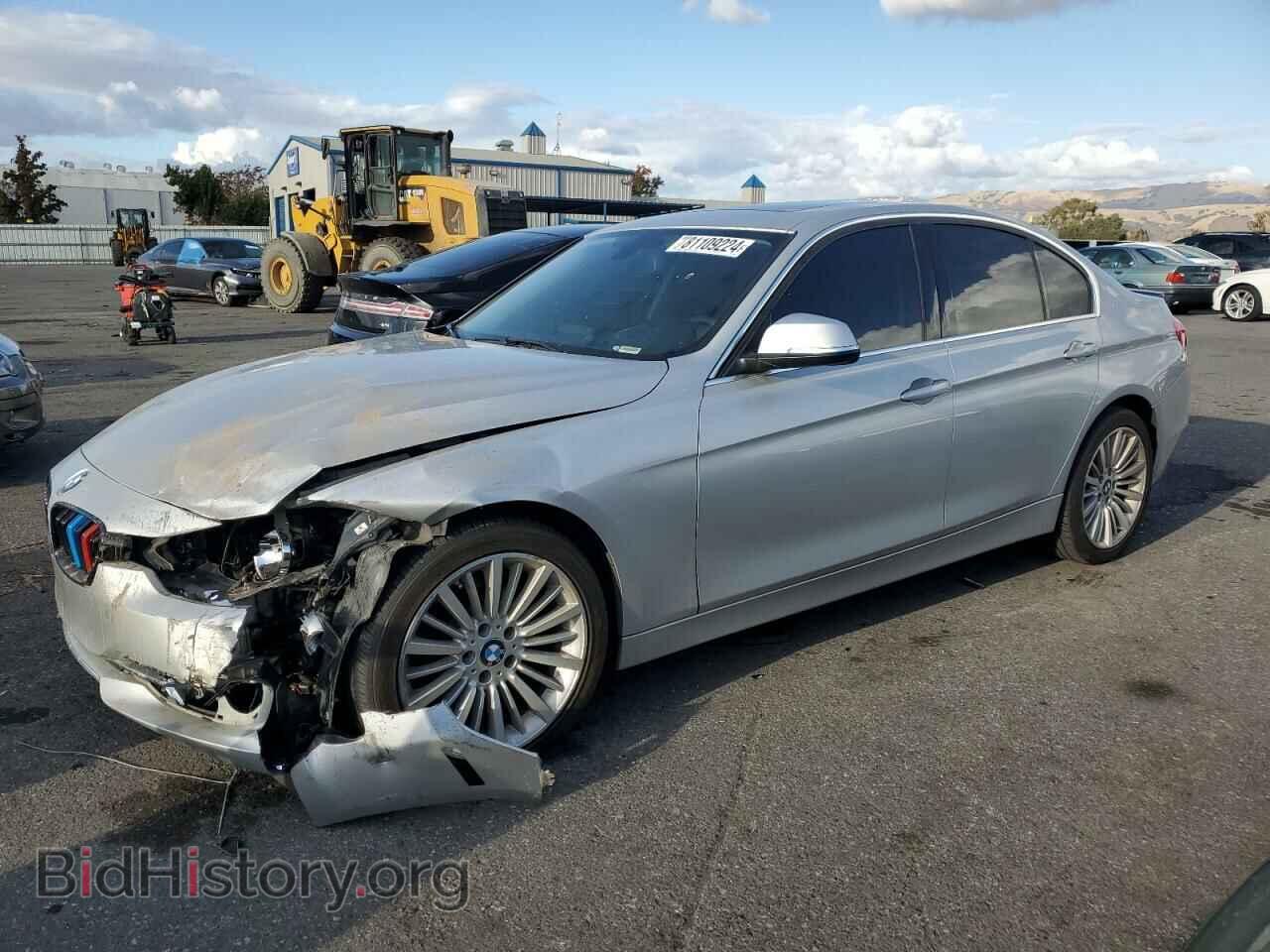 Photo WBA3C1C58DF438072 - BMW 3 SERIES 2013