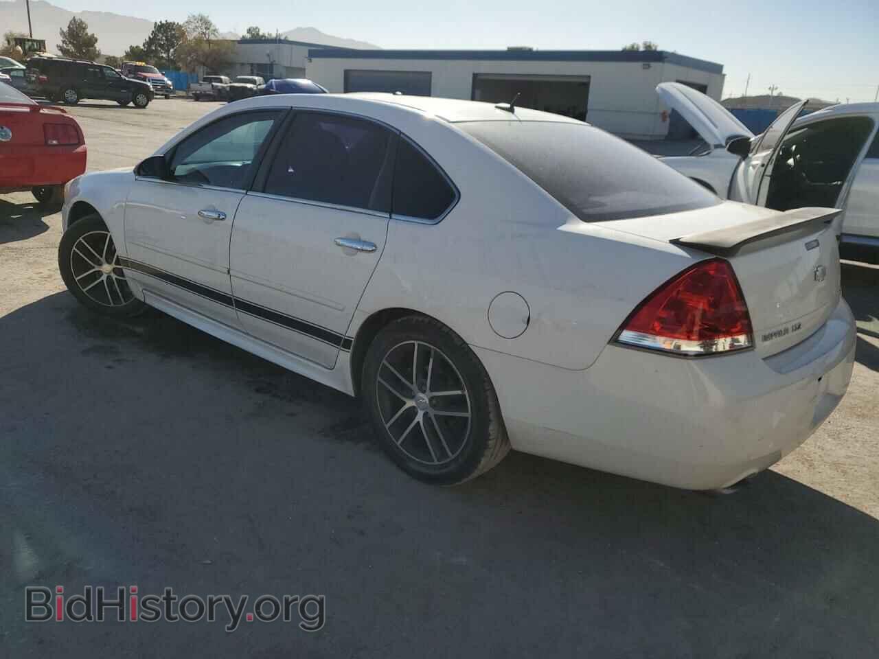 2013 CHEVROLET IMPALA - VIN: 2G1WC5E35D1216642 - Фото 2