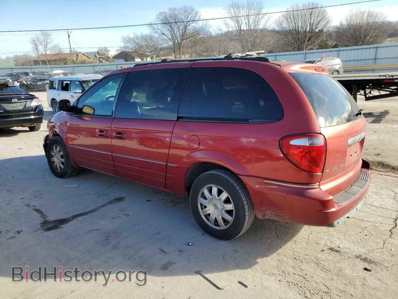 2005 CHRYSLER MINIVAN - VIN: 2C8GP54L75R126850 - Photo 2