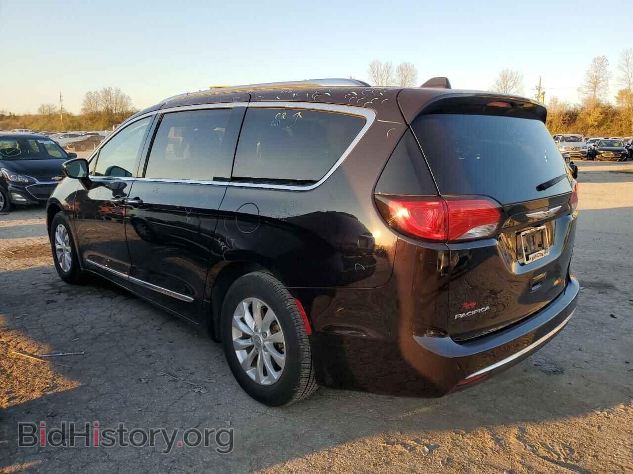 2019 CHRYSLER PACIFICA - VIN: 2C4RC1BG9KR721411 - Фото 2