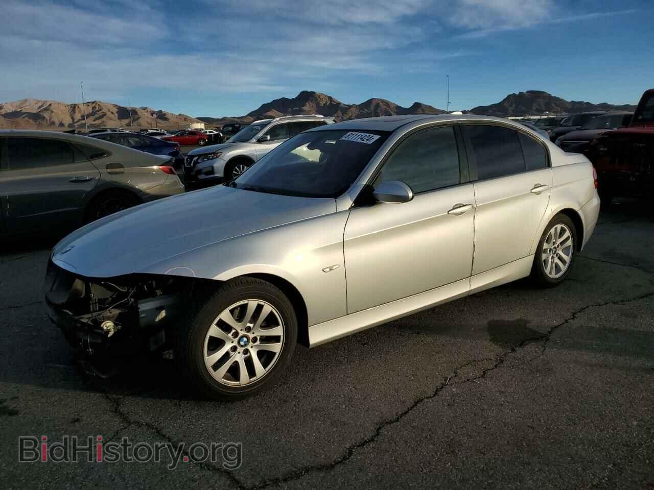 Photo WBAVA33537P141252 - BMW 3 SERIES 2007