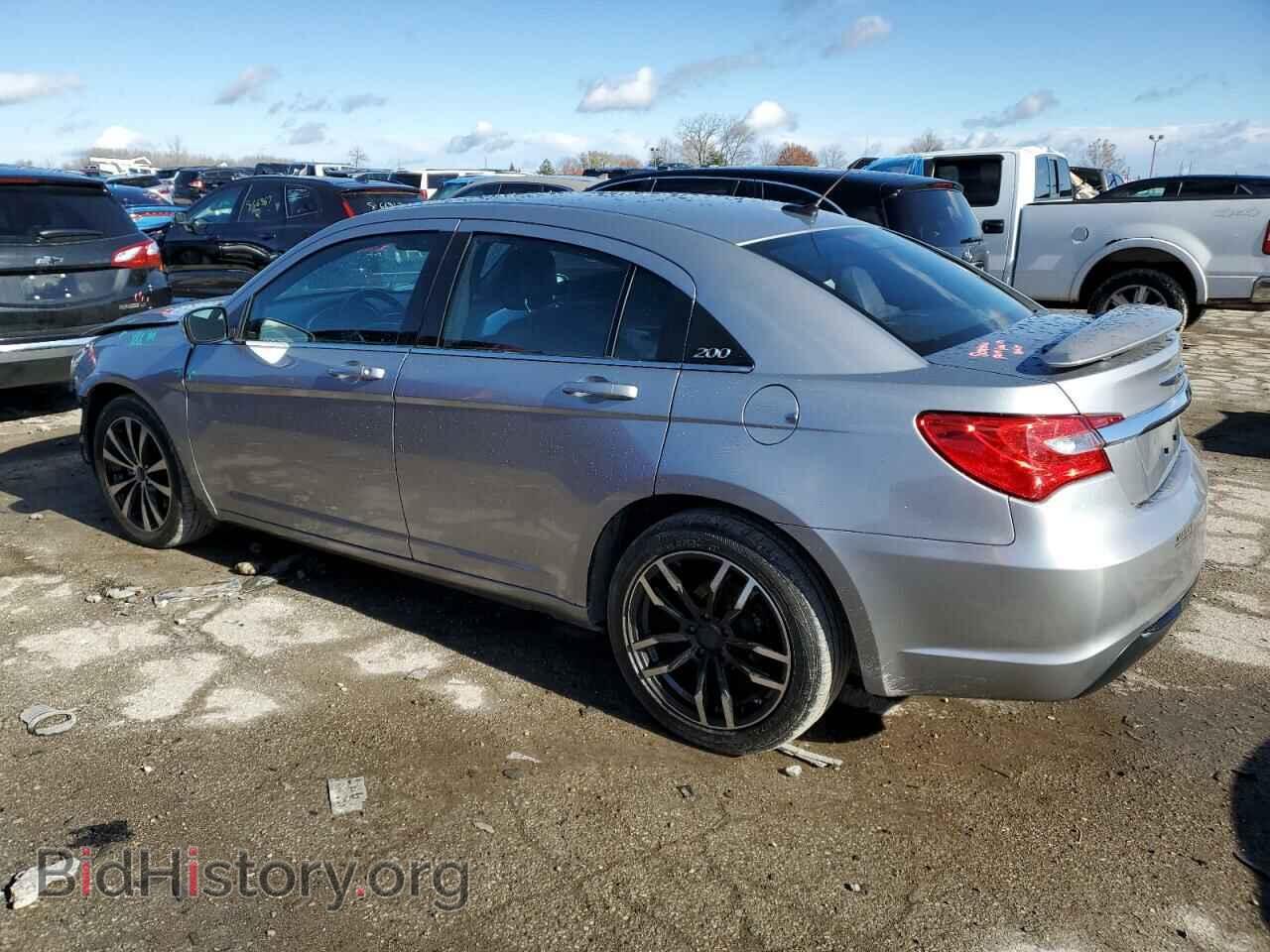 2013 CHRYSLER 200 - VIN: 1C3CCBBB5DN688945 - Фото 2