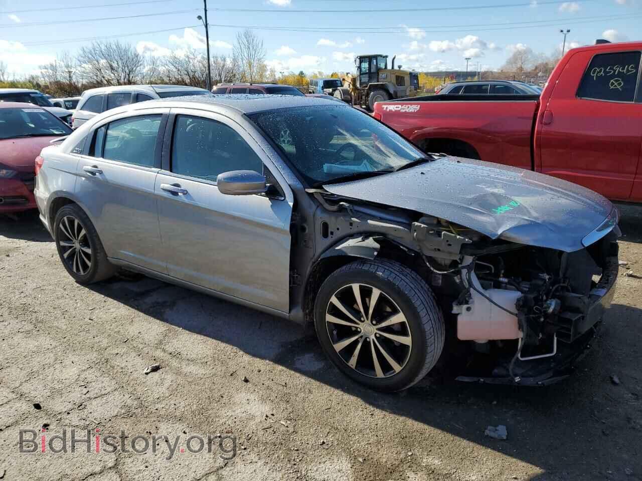 2013 CHRYSLER 200 - VIN: 1C3CCBBB5DN688945 - Фото 4