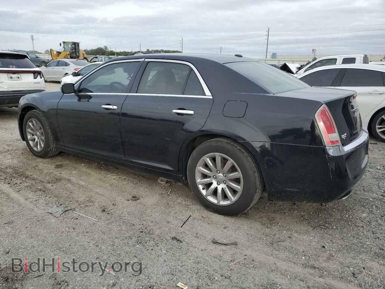 2011 CHRYSLER 300 - VIN: 2C3CA5CG3BH594702 - Фото 2