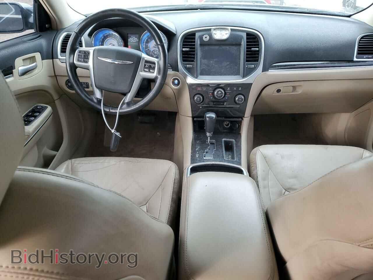 2011 CHRYSLER 300 - VIN: 2C3CA5CG3BH594702 - Фото 8
