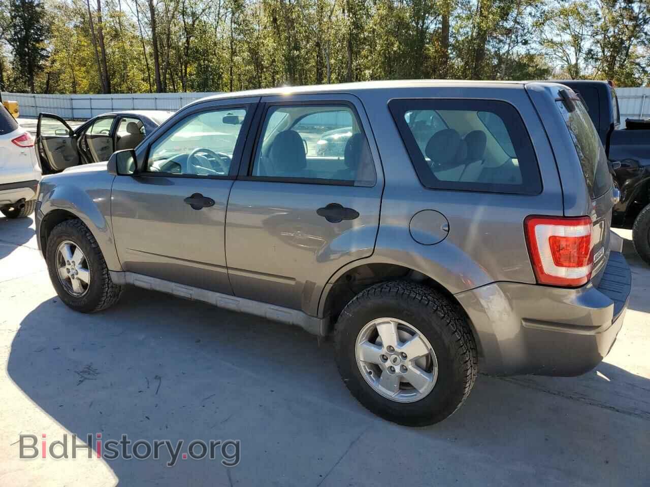 2009 FORD ESCAPE - VIN: 1FMCU027X9KB09929 - Фото 2