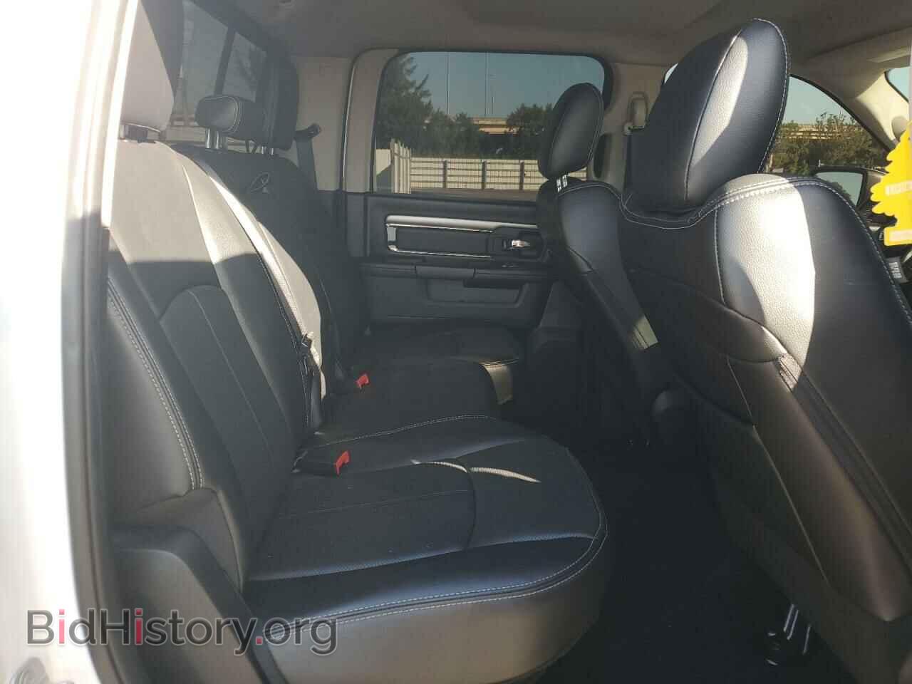 2018 RAM 1500 - VIN: 1C6RR6UT8JS210251 - Фото 10