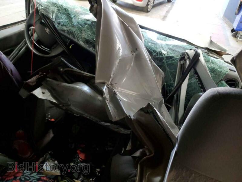 2010 Ford ALL MODELS (VIN 1FBNE3BL4ADA68199) — photo 8 of 12