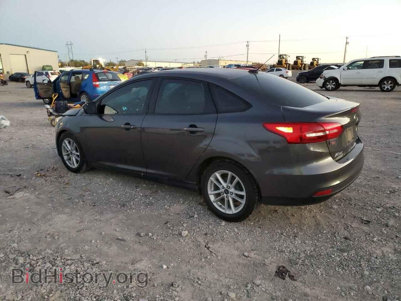 2017 FORD FOCUS - VIN: 1FADP3F2XHL313953 - Фото 2