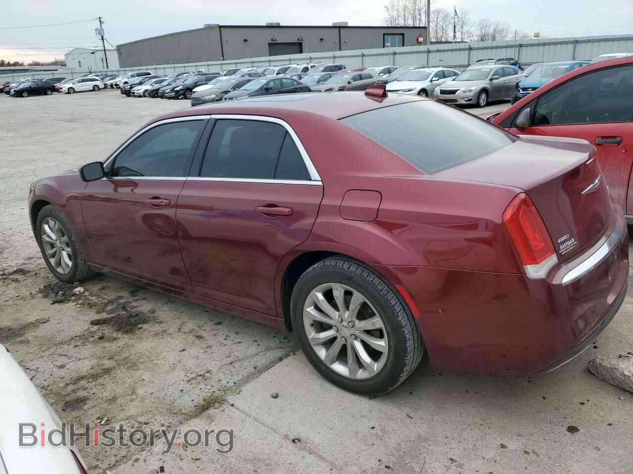 2016 CHRYSLER 300 - VIN: 2C3CCARG6GH304728 - Фото 2