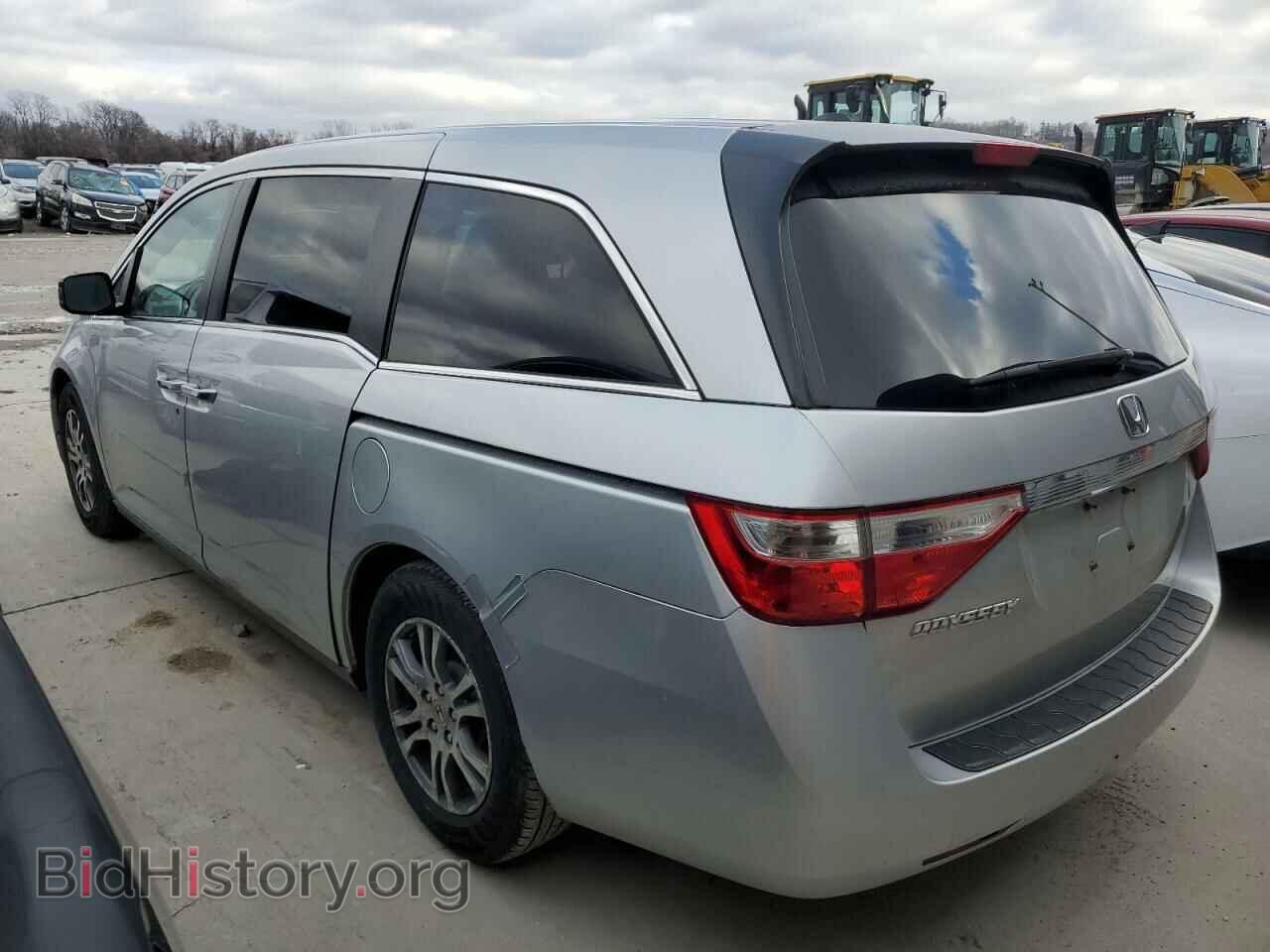 2011 HONDA All Models - VIN: 5FNRL5H66BB042391 - Фото 2
