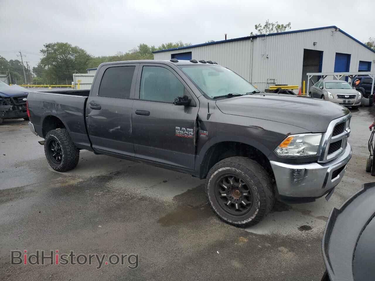 2017 RAM All Models - VIN: 3C6UR5CJ3HG571943 - Photo 4