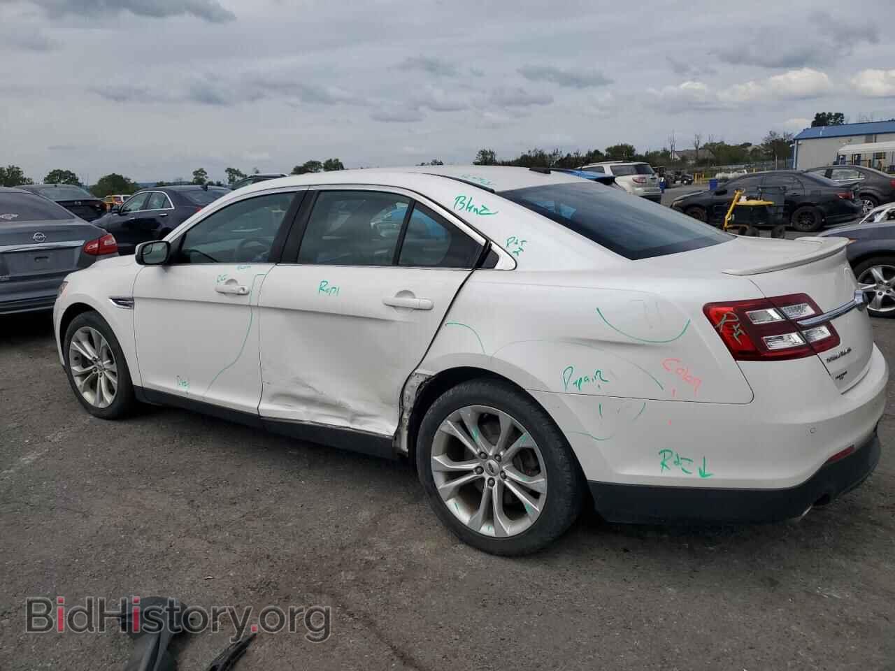 2013 FORD TAURUS - VIN: 1FAHP2H82DG207481 - Фото 2