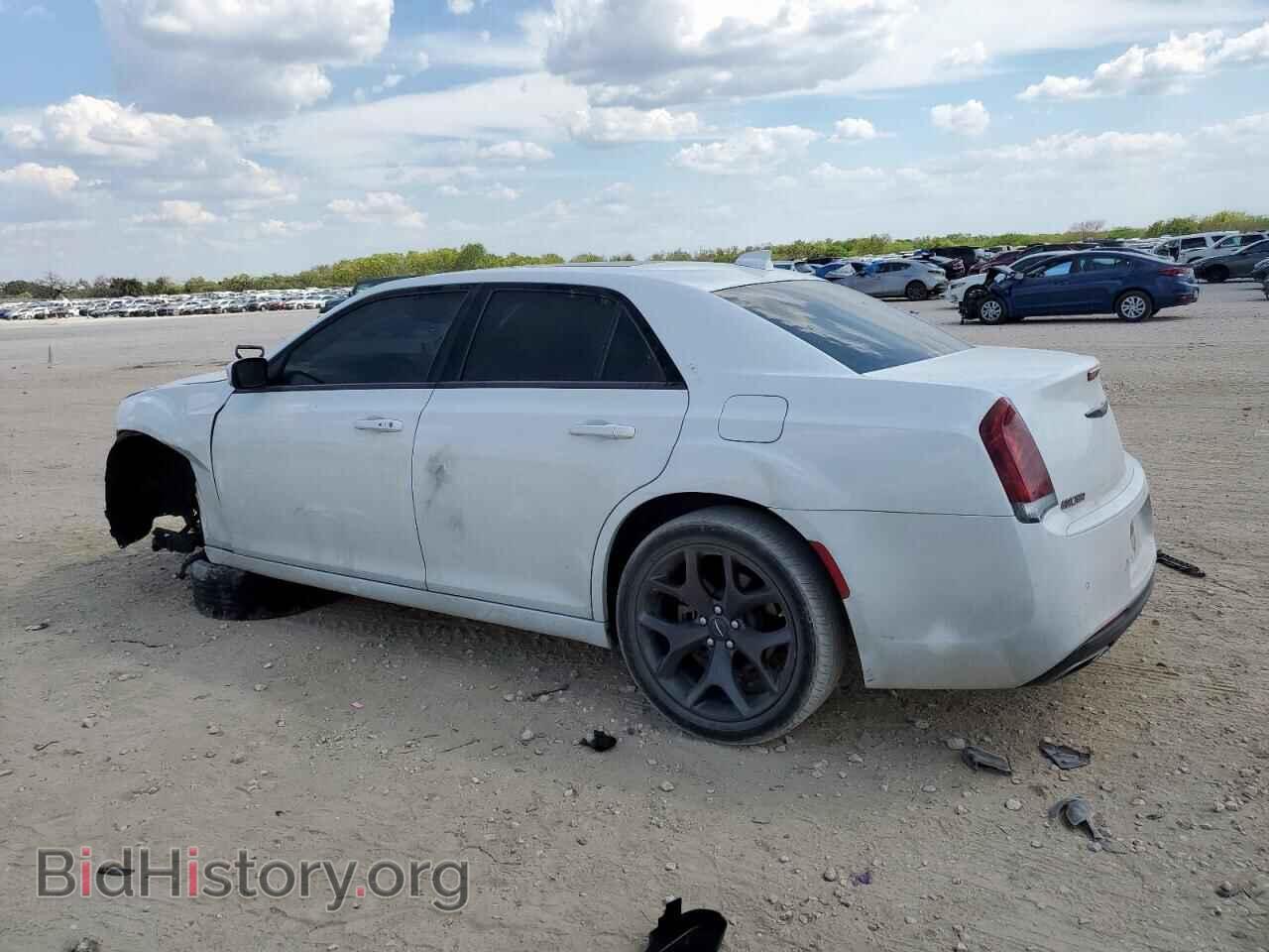 2022 CHRYSLER 300 - VIN: 2C3CCABG6NH116007 - Фото 2