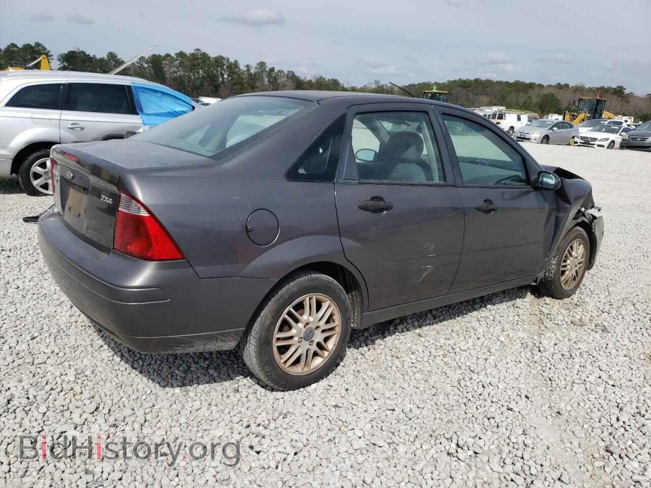 2005 FORD FOCUS - VIN: 1FAFP34N35W154368 - Фото 3