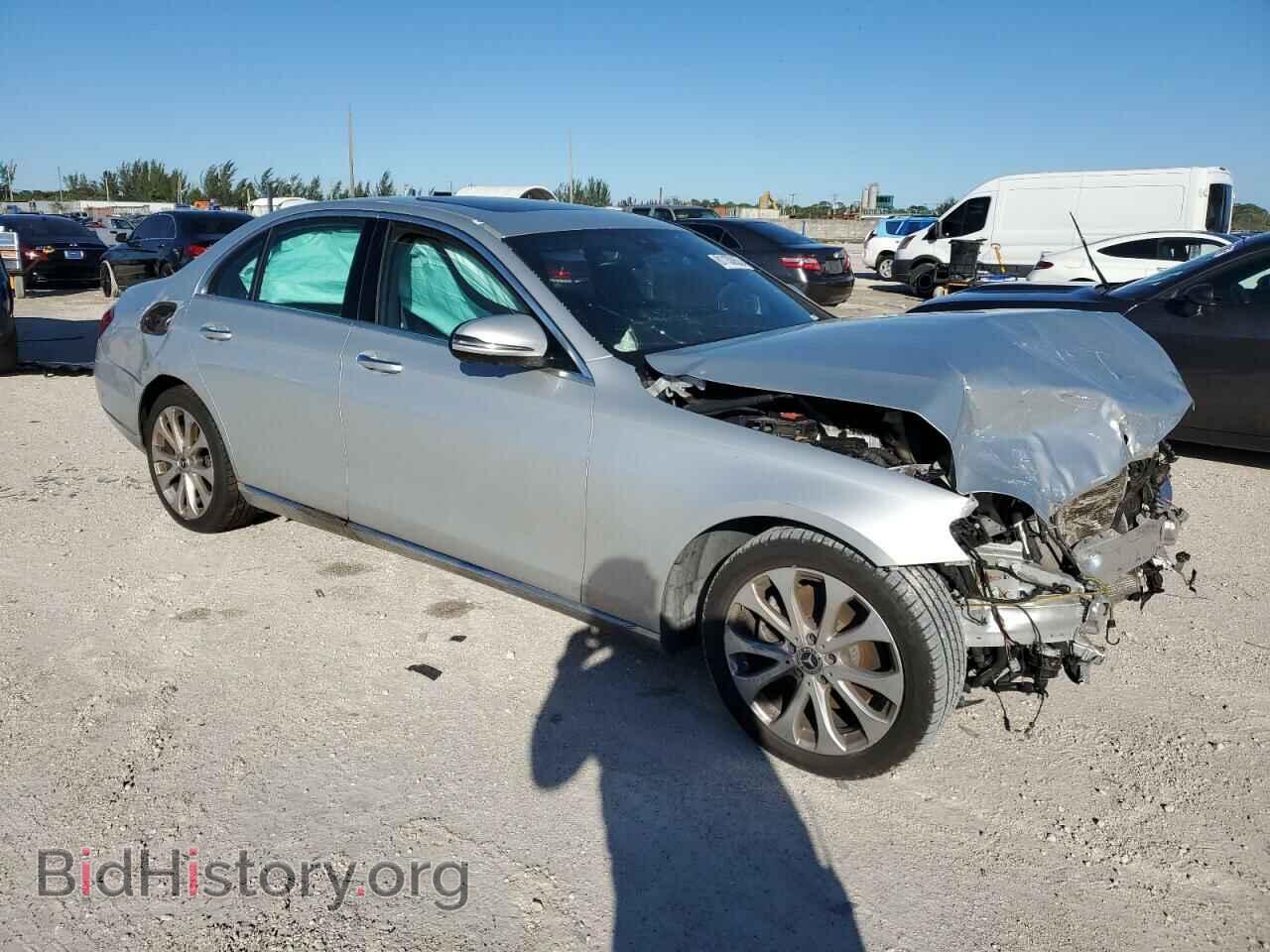 2019 MERCEDES-BENZ E-CLASS - VIN: WDDZF4JB3KA614041 - Фото 4