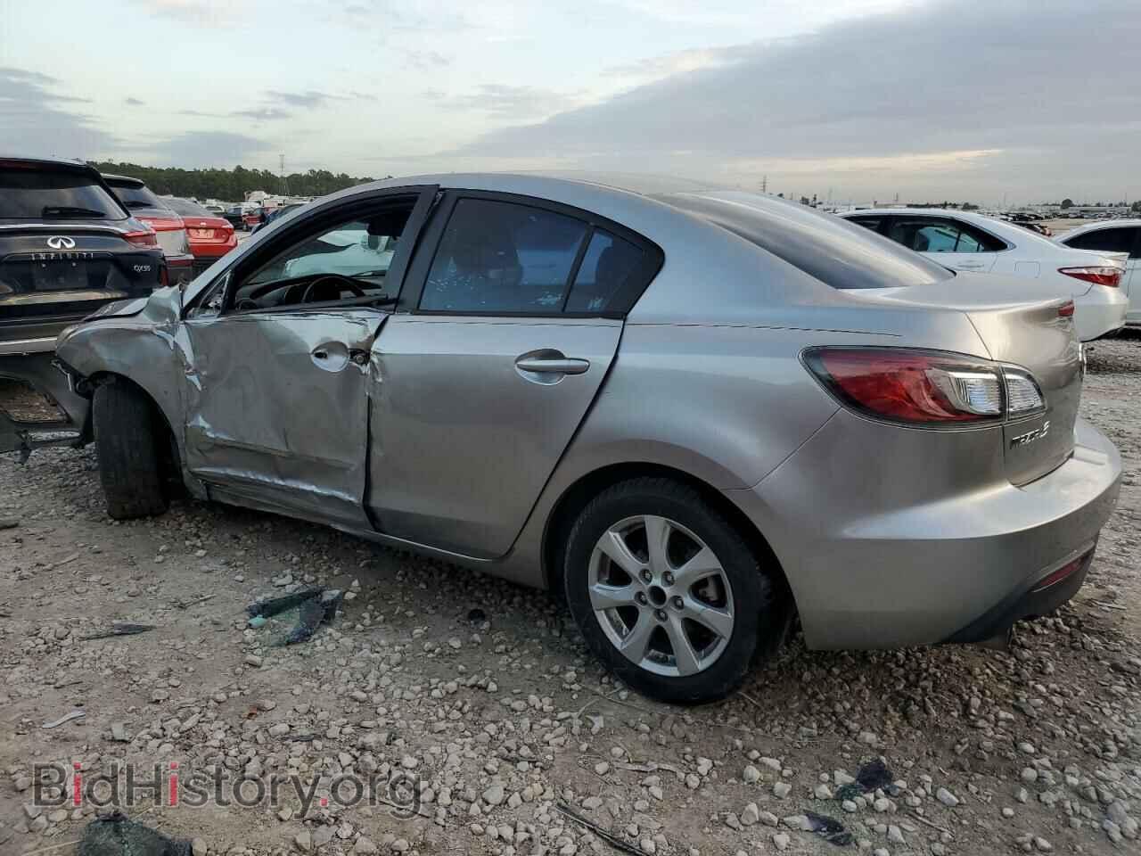 2011 MAZDA 3 - VIN: JM1BL1VF2B1365635 - Фото 2