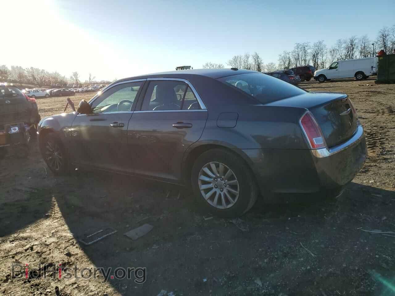 2014 CHRYSLER 300 - VIN: 2C3CCAAG8EH263303 - Фото 2