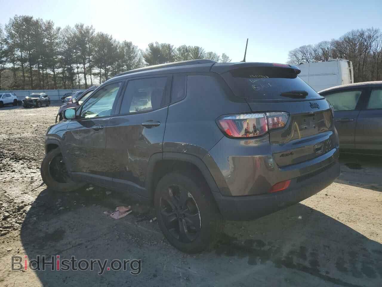 2018 JEEP COMPASS - VIN: 3C4NJDBB0JT320447 - Фото 2