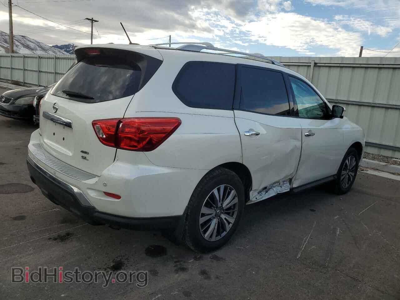 2017 NISSAN PATHFINDER - VIN: 5N1DR2MM5HC684856 - Фото 3