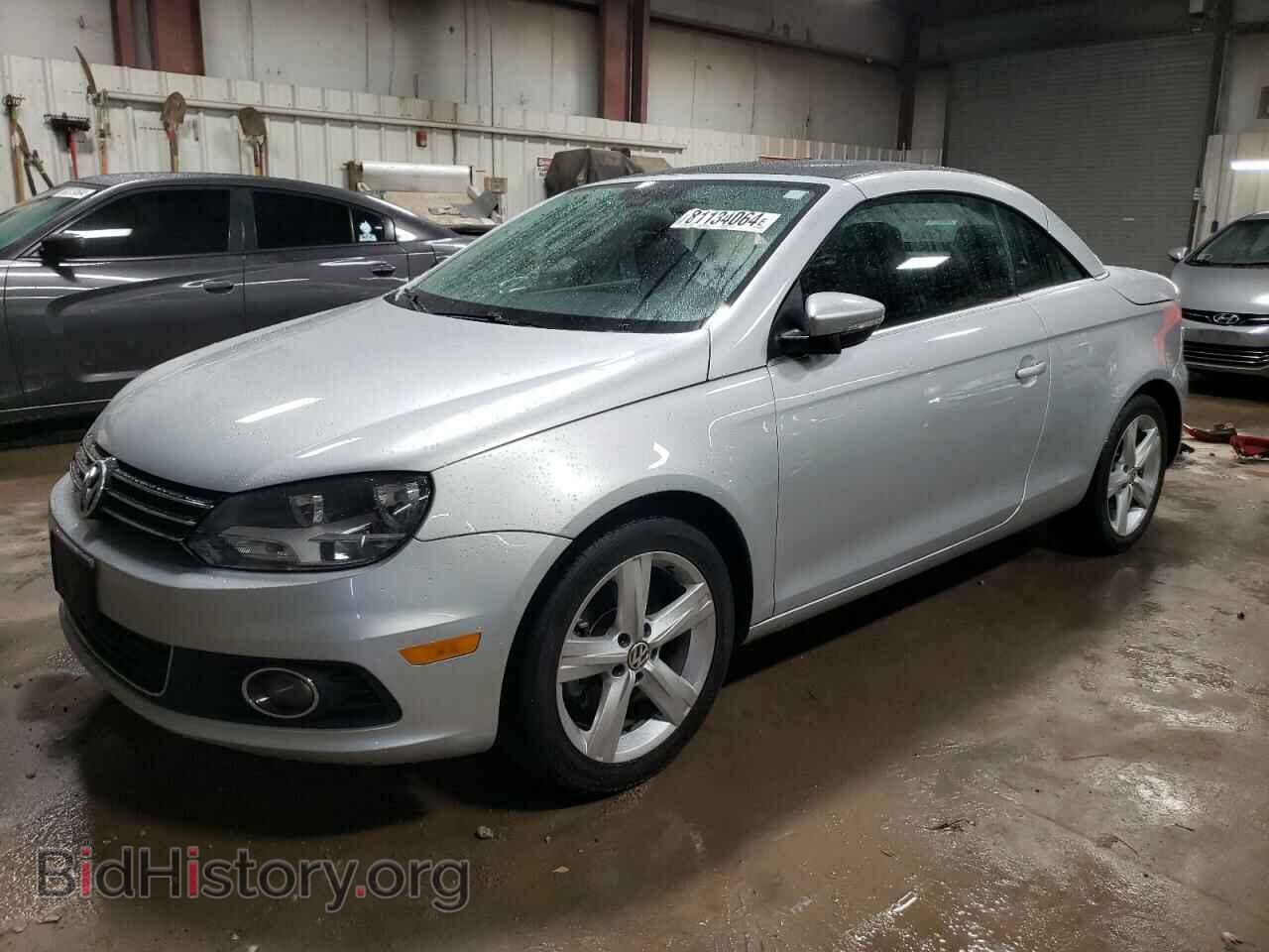 Фотография WVWFW7AH8CV000549 - VOLKSWAGEN EOS 2012