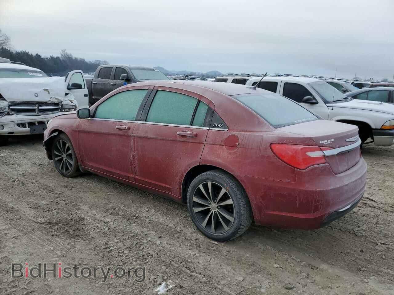 2011 CHRYSLER 200 - VIN: 1C3BC8FGXBN567412 - Фото 2