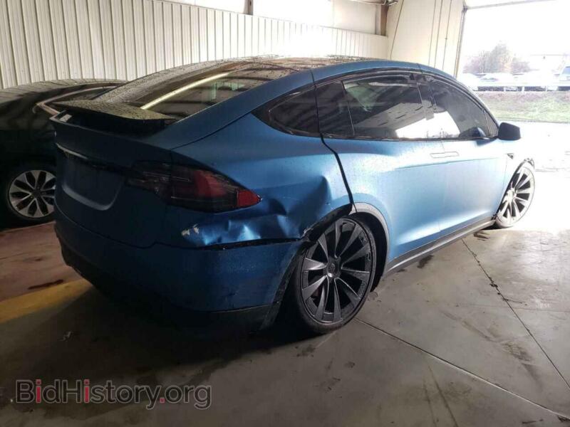 2022 Tesla MODEL X (VIN 7SAXCBE64NF330167) — фото 3 из 12