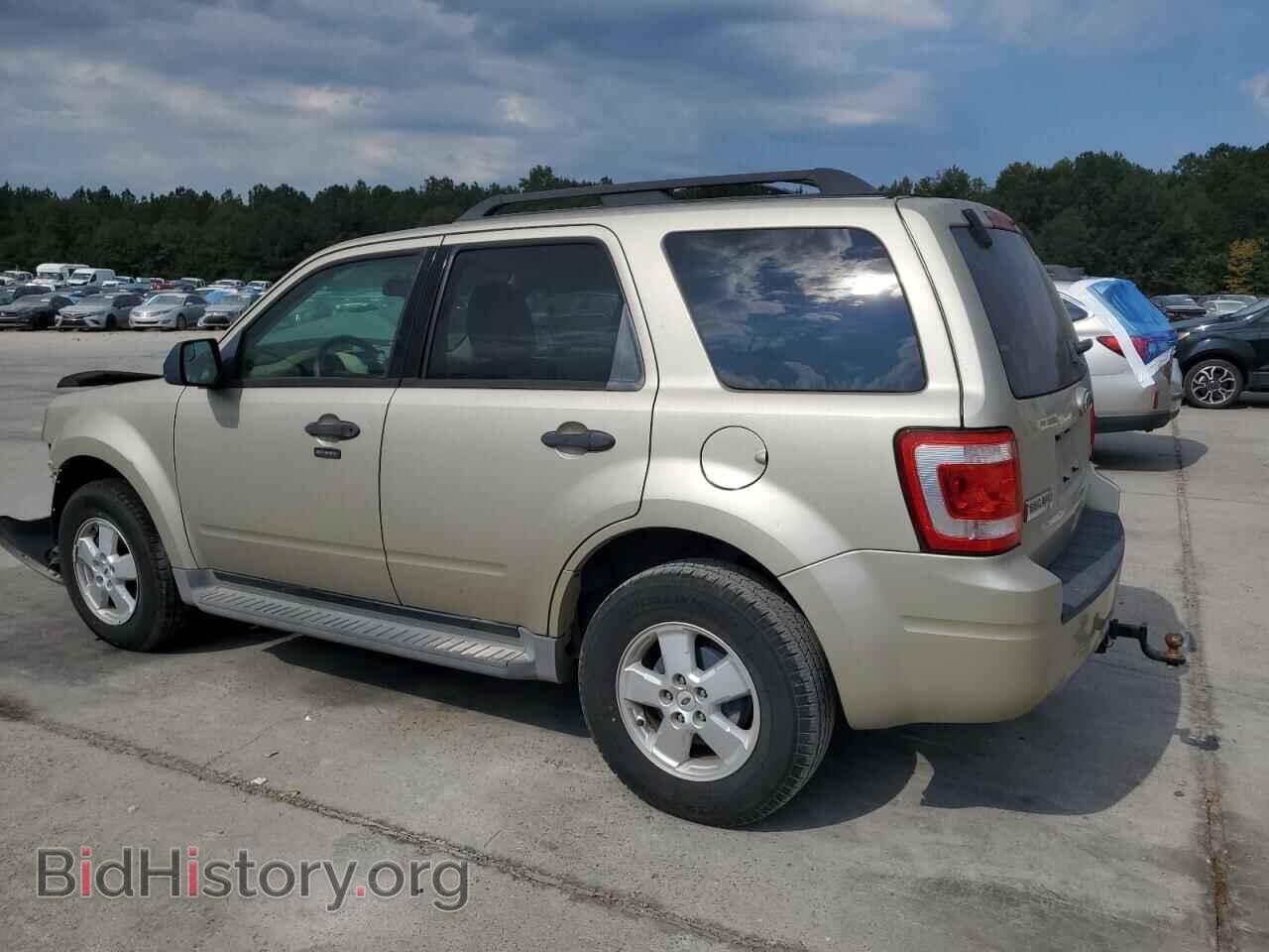 2010 FORD ESCAPE - VIN: 1FMCU0DG6AKA69267 - Фото 2