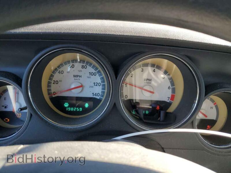 2010 Dodge CHALLENGER (VIN 2B3CJ4DV0AH160191) — photo 9 of 12