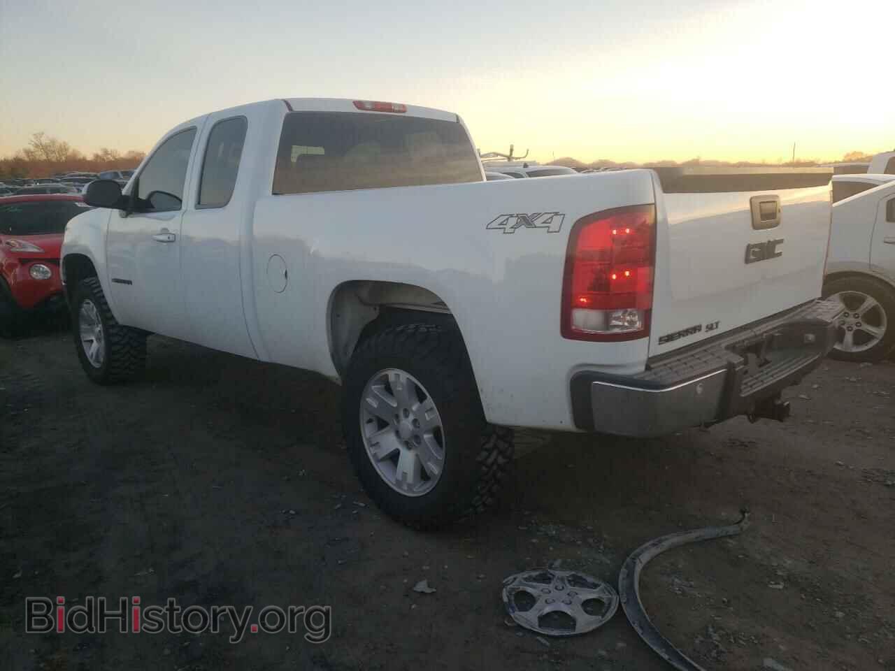 2008 GMC SIERRA - VIN: 2GTEK19J081226122 - Фото 2