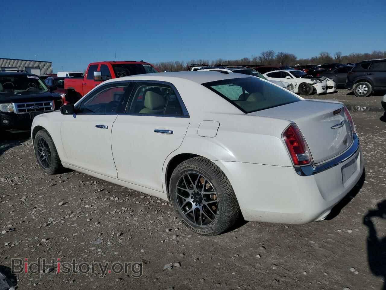 2012 CHRYSLER 300 - VIN: 2C3CCACG3CH138459 - Photo 2