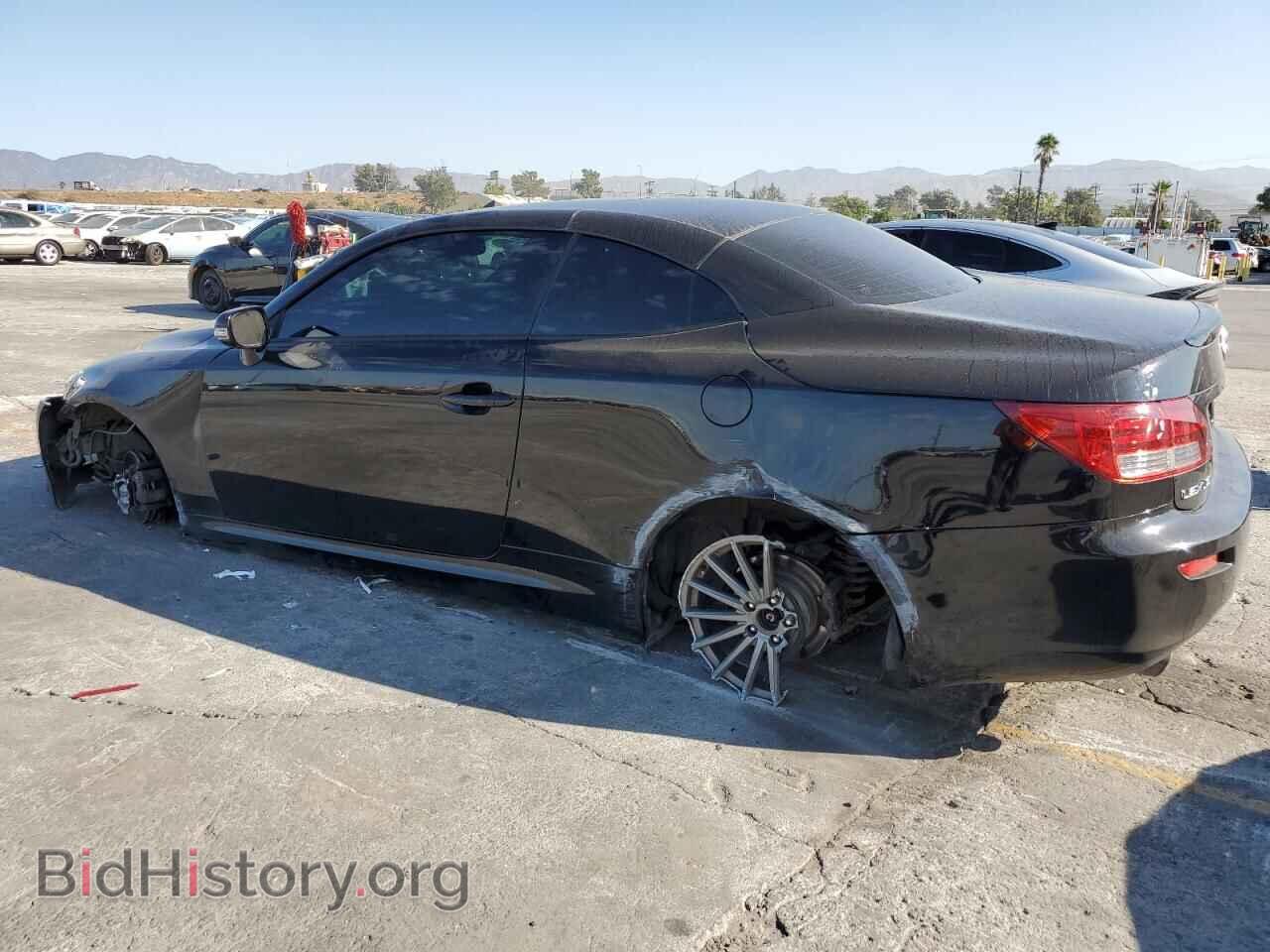 2010 LEXUS IS - VIN: JTHFF2C26A2507295 - Photo 2