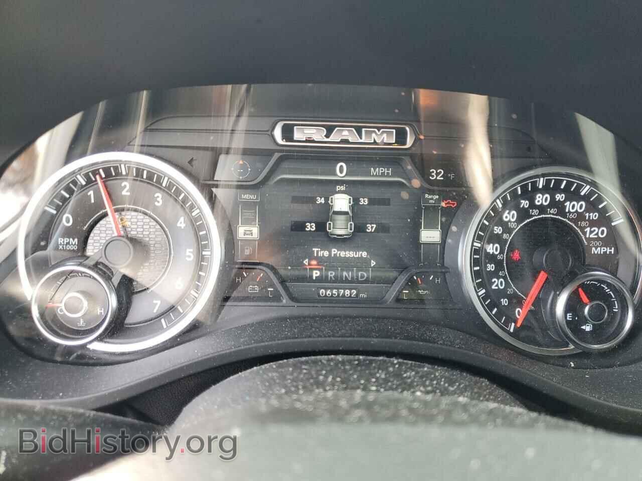 2019 RAM 1500 - VIN: 1C6SRFFT1KN511751 - Фото 9