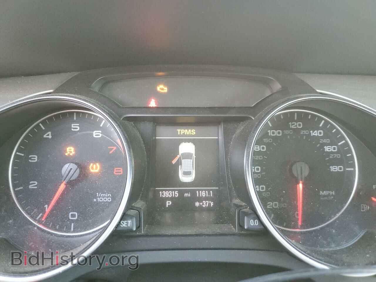 2011 AUDI A5 - VIN: WAULFAFH0BN016183 - Фото 9