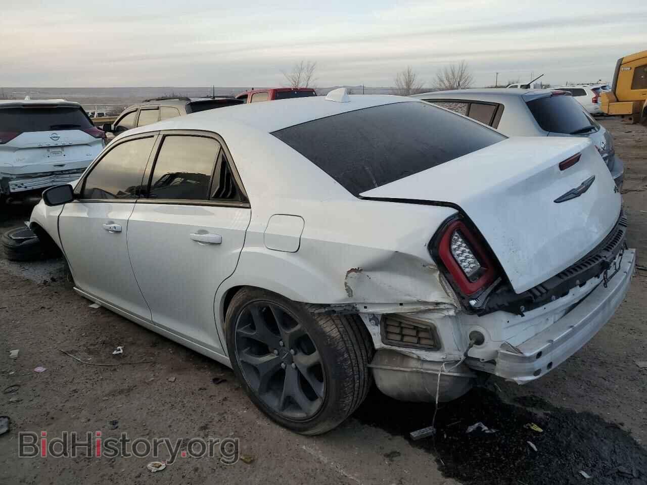 2021 CHRYSLER 300 - VIN: 2C3CCABG5MH598869 - Фото 2