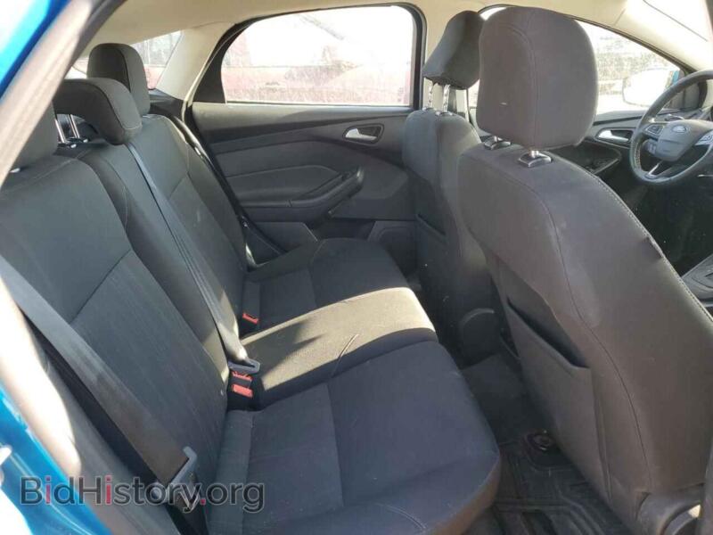 2016 Ford FOCUS (VIN 1FADP3K27GL392602) — photo 10 of 12