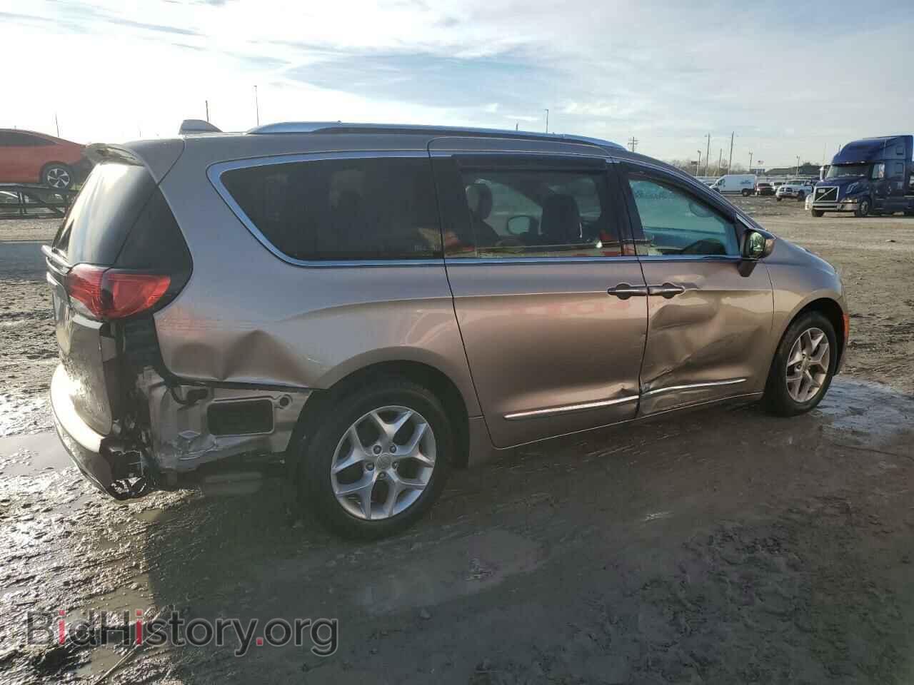 2017 CHRYSLER PACIFICA - VIN: 2C4RC1EG4HR676995 - Фото 3
