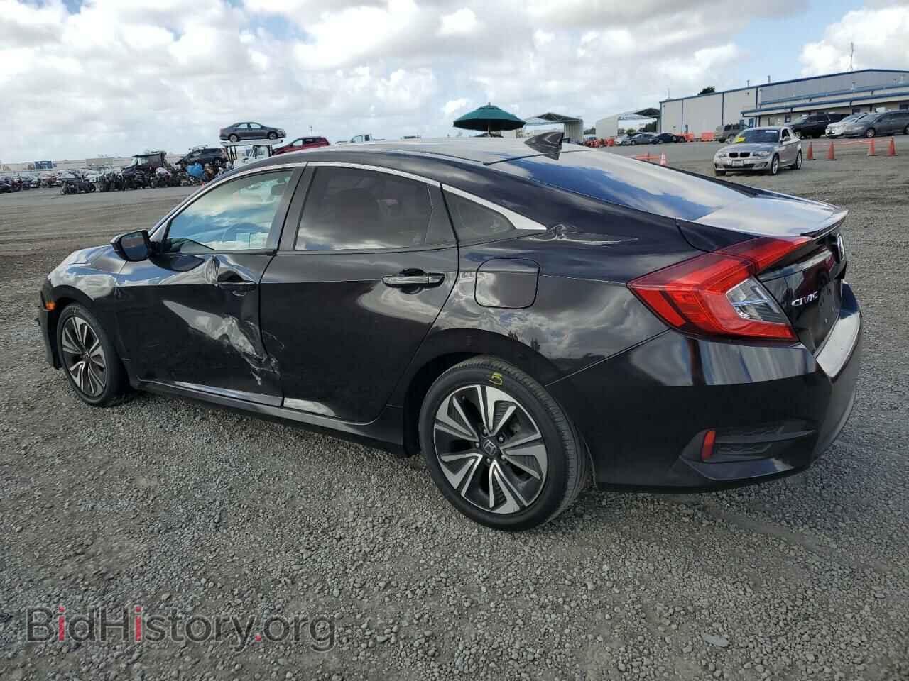 2017 HONDA CIVIC - VIN: 2HGFC1F32HH647405 - Фото 2