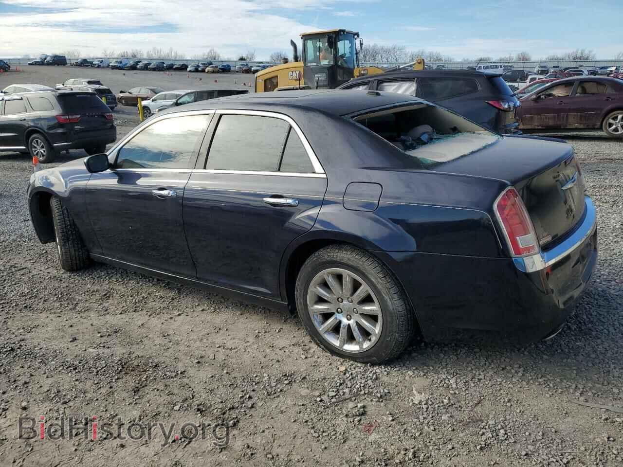 2011 CHRYSLER 300 - VIN: 2C3CA5CG6BH560348 - Фото 2